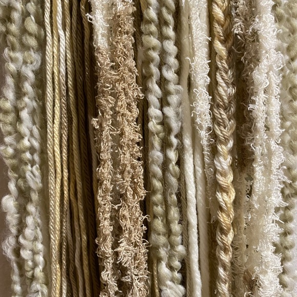 Beige Macrame - Picture 4 of 4